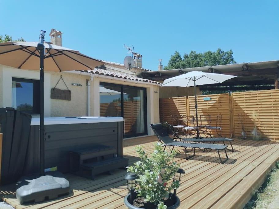 Gite De Charme Spa Privatif L'Oustau Di Tonin Malaucène Esterno foto
