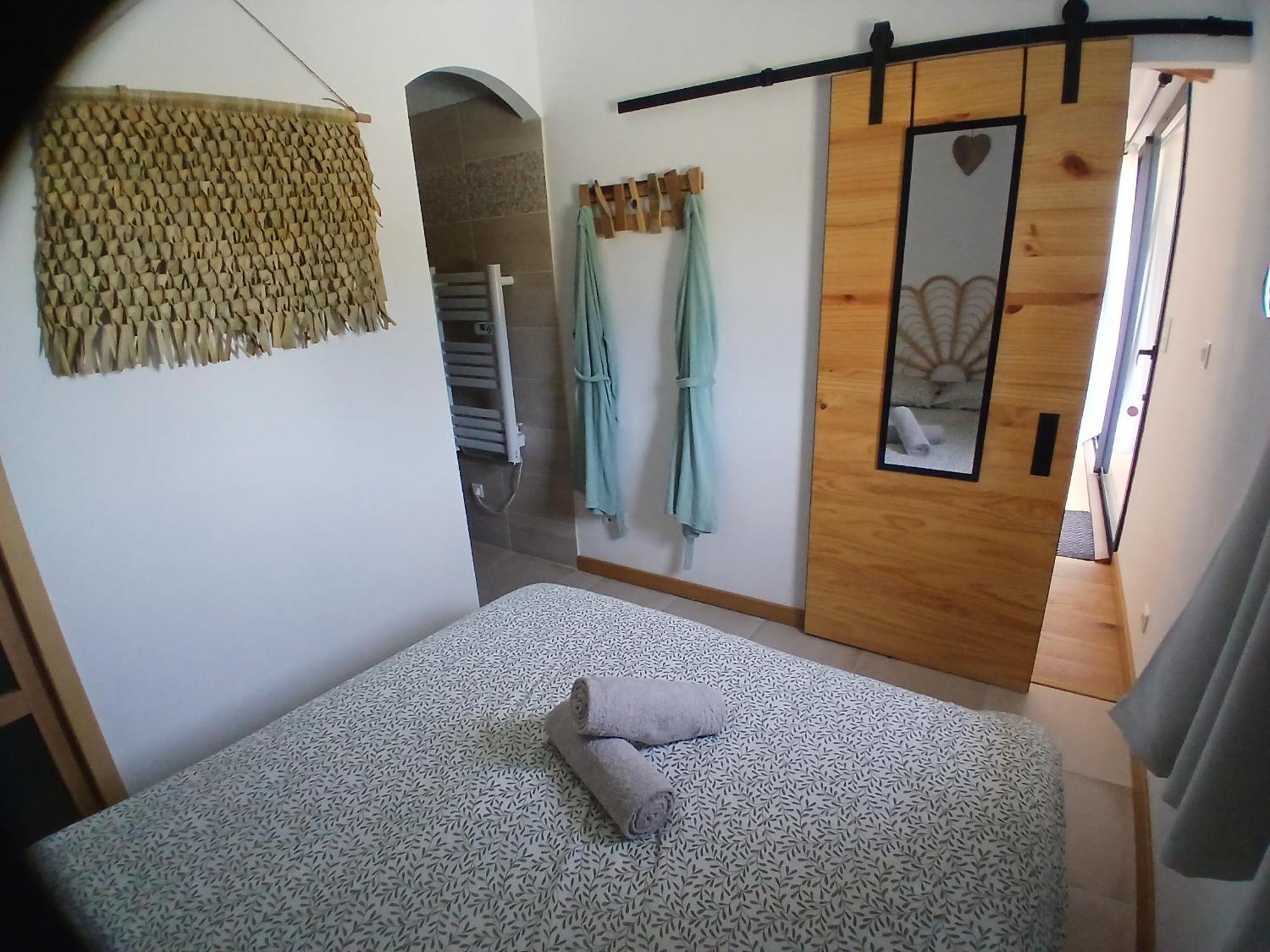 Gite De Charme Spa Privatif L'Oustau Di Tonin Malaucène Esterno foto
